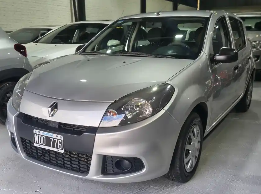 Renault Sandero  2013 - foto 1