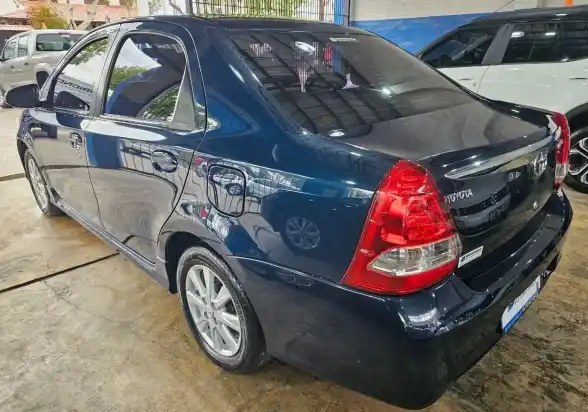 Toyota Etios  2018 - foto 3