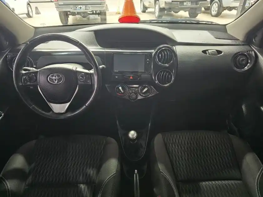 Toyota Etios  2018 - foto 5
