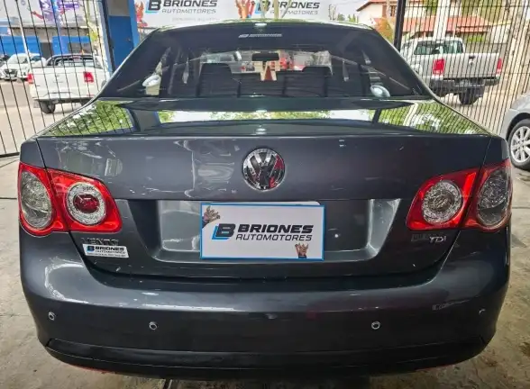 Volkswagen Vento  2010 - foto 4