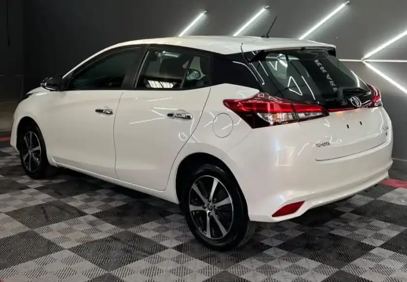 Toyota Yaris  2018 - foto 2