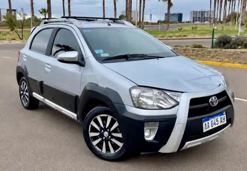 Toyota Etios  2016 - foto 1