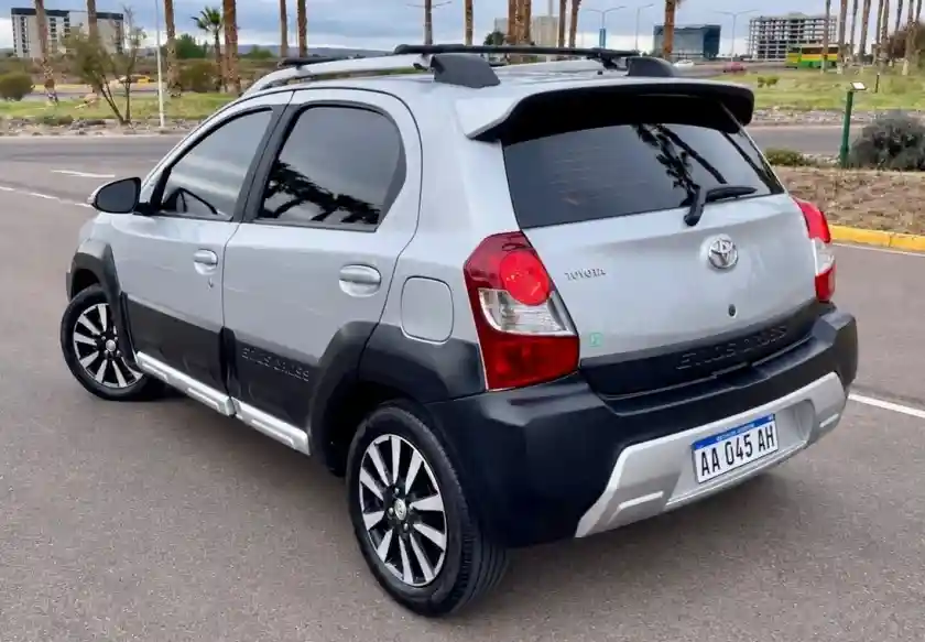 Toyota Etios  2016 - foto 2