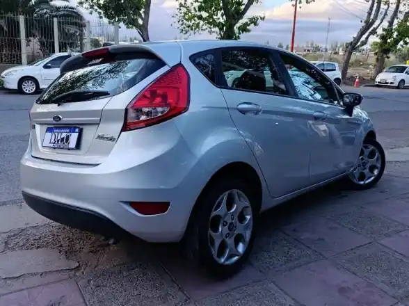 Ford Fiesta Kd  2013 - foto 4