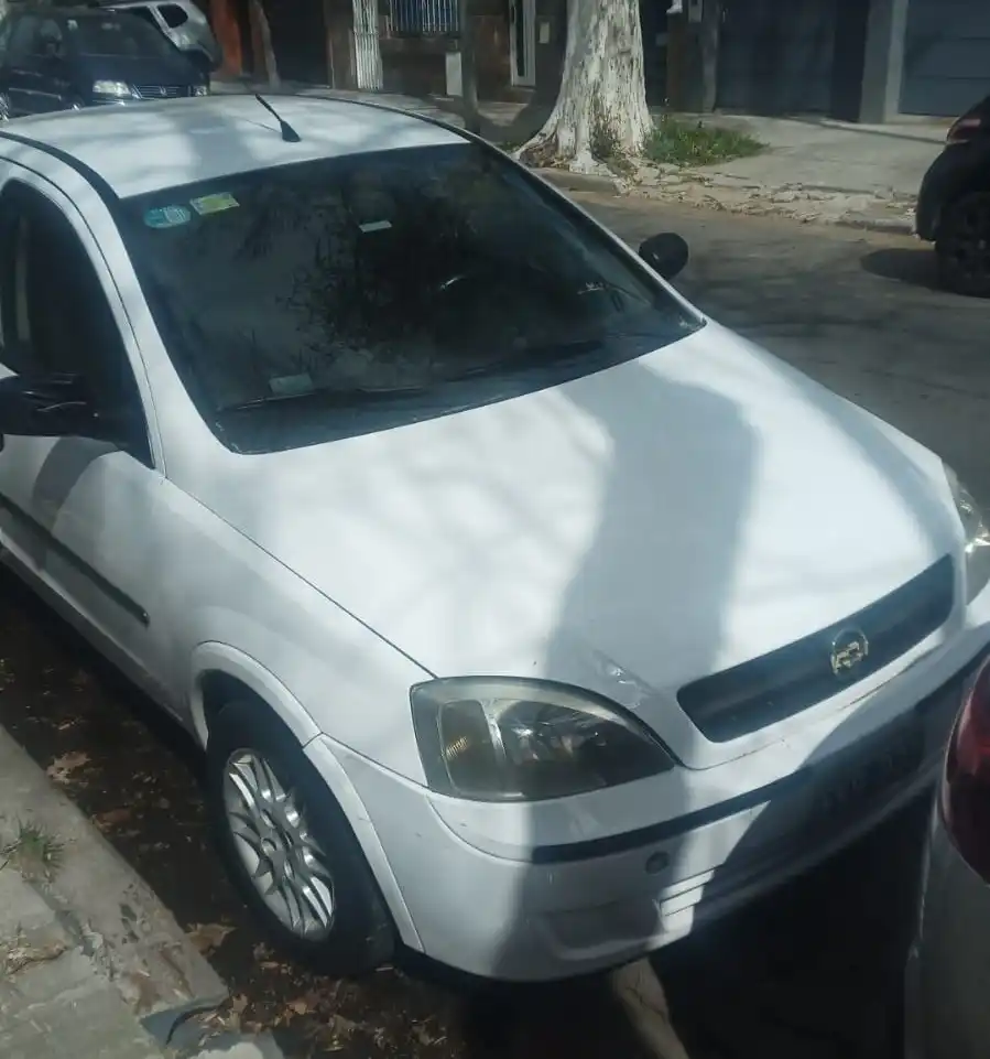 Chevrolet Corsa Ii  2004 - foto 1