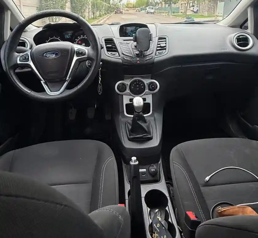 Ford Fiesta Kd  2015 - foto 4
