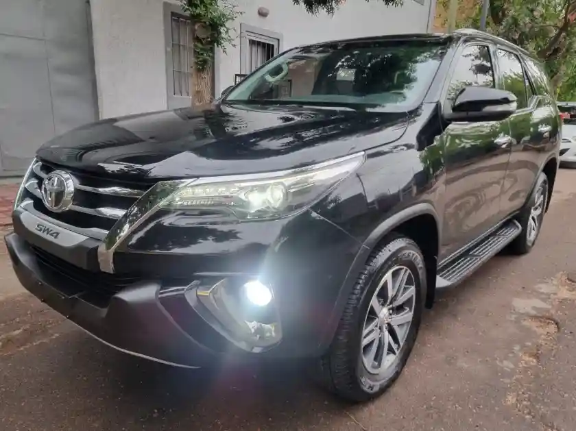 Toyota Hilux Sw4  2016 - foto 1
