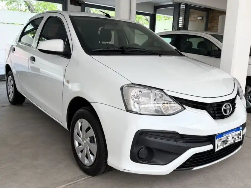 Toyota Etios  2022 - foto 1