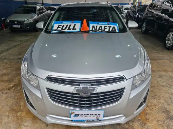 Chevrolet Cruze  2014 - foto 2