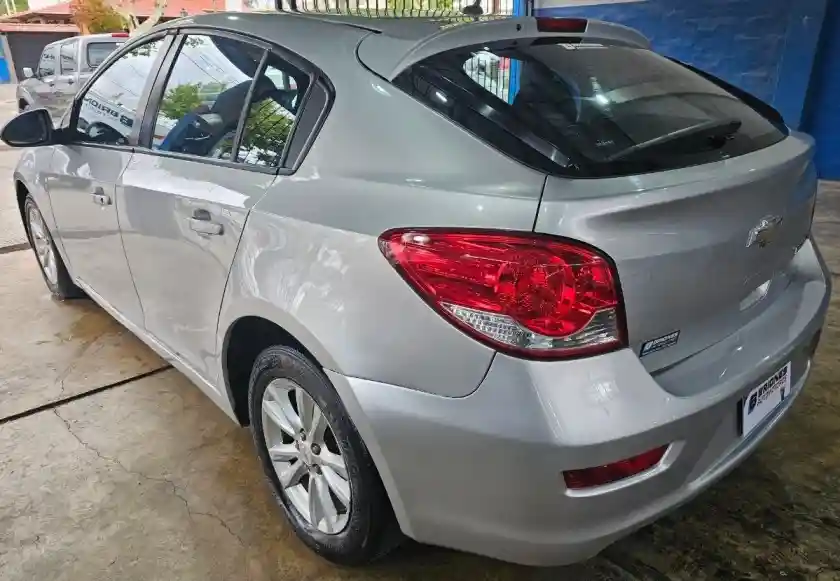 Chevrolet Cruze  2014 - foto 3