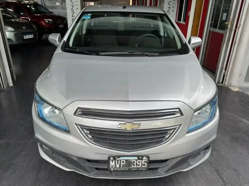 Chevrolet Onix  2013 - foto 2