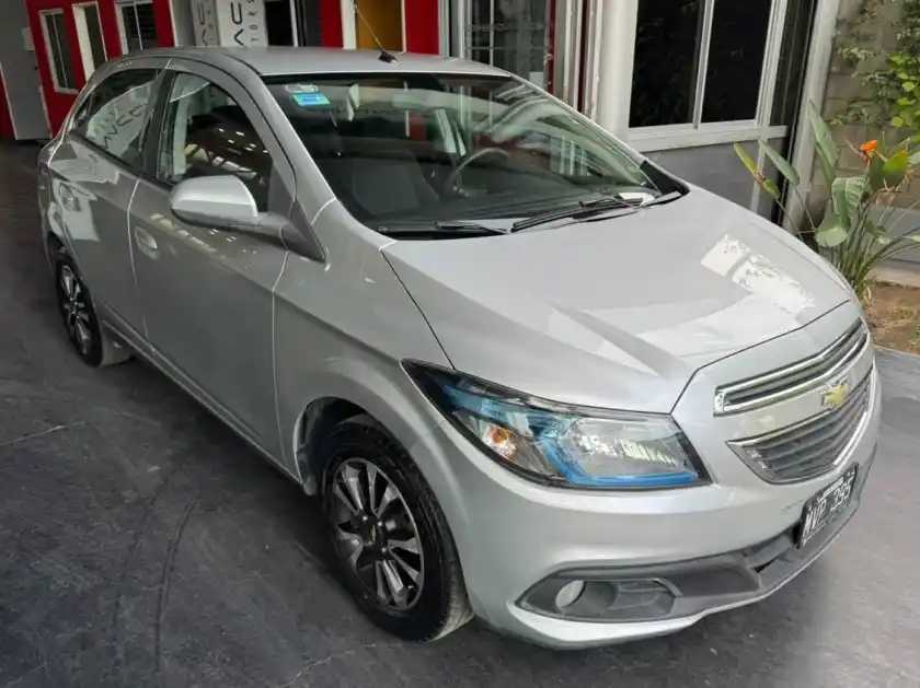 Chevrolet Onix  2013 - foto 3