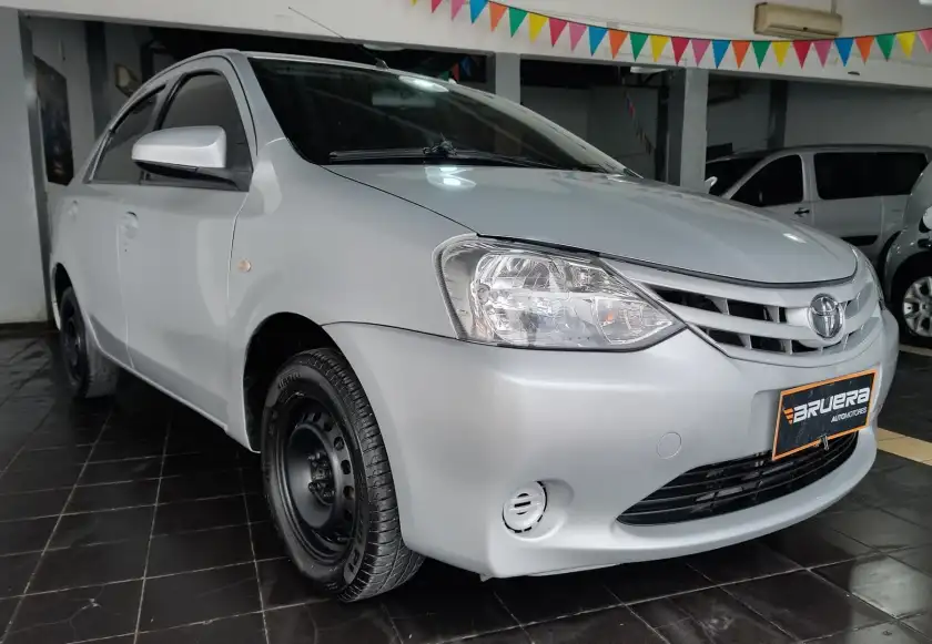 Toyota Etios  2015 - foto 2