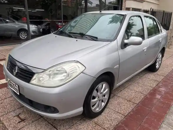 Renault Symbol  2011 - foto 1
