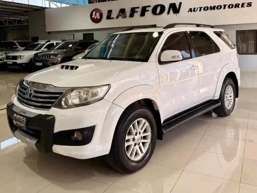 Toyota Hilux Sw4  2012 - foto 1