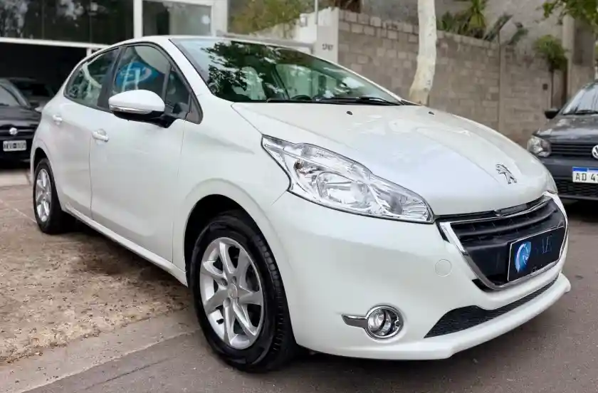 Peugeot 208  2014 - foto 3