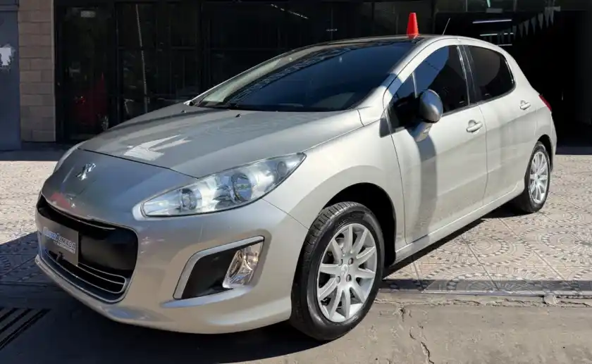 Peugeot 308  2013 - foto 1