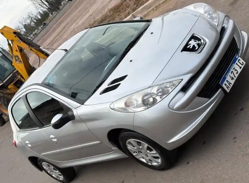 Peugeot 207  2016 - foto 2