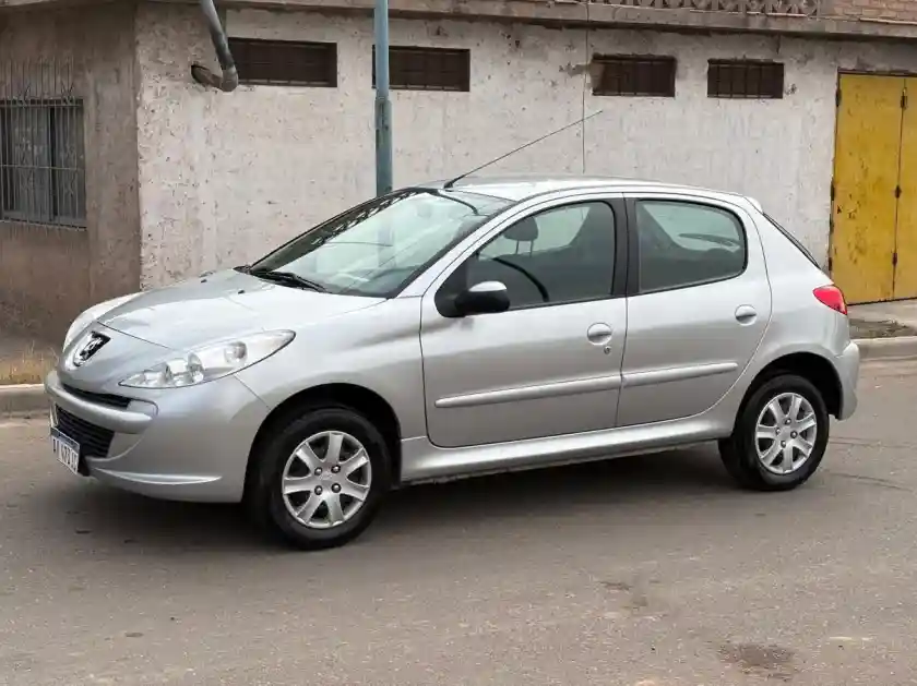 Peugeot 207  2016 - foto 3
