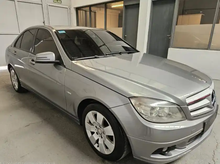 Mercedes-Benz Clase C  2011 - foto 3