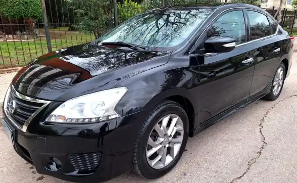 Nissan Sentra  2015 - foto 1