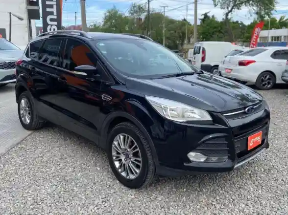 Ford Kuga  2014 - foto 2