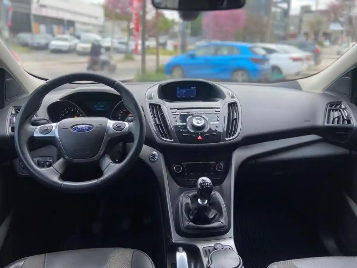 Ford Kuga  2014 - foto 5