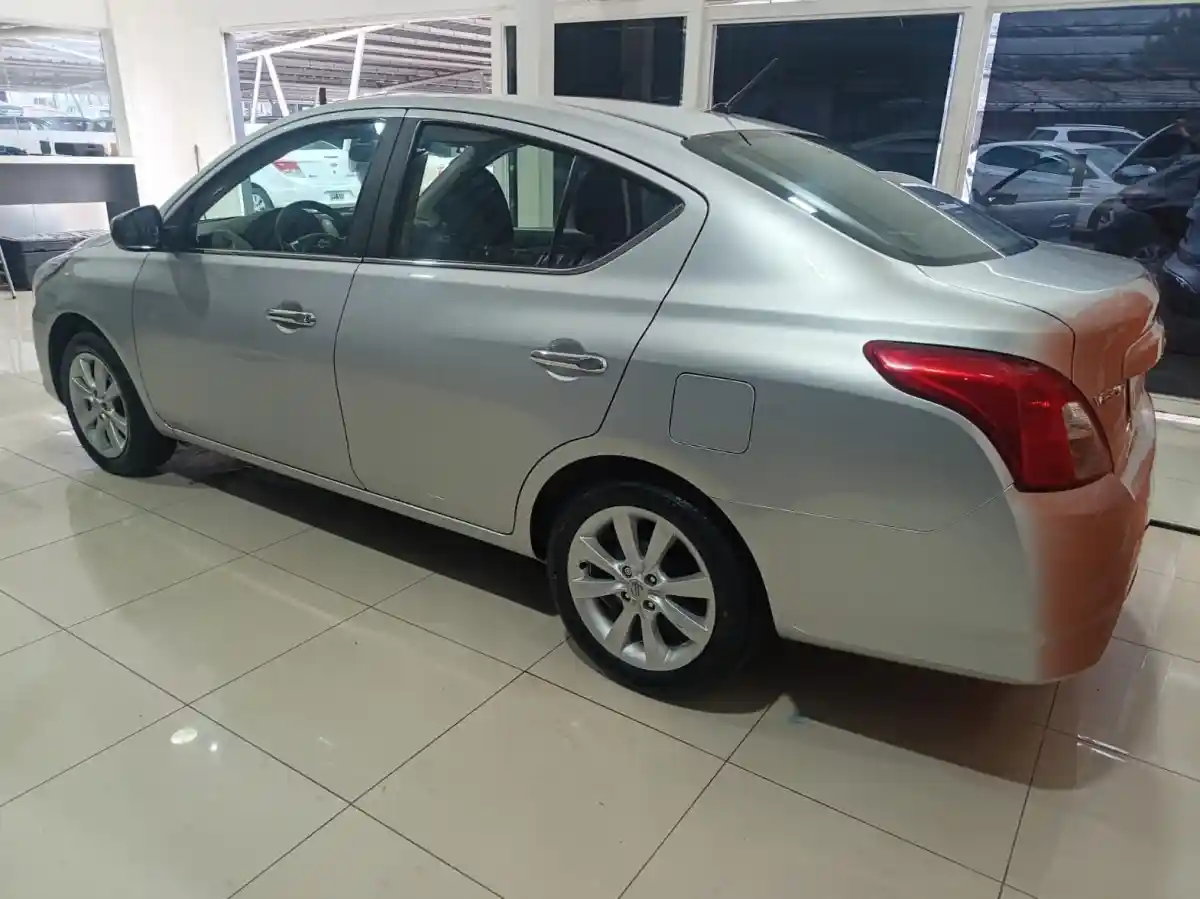 Nissan Versa  2017 - foto 3