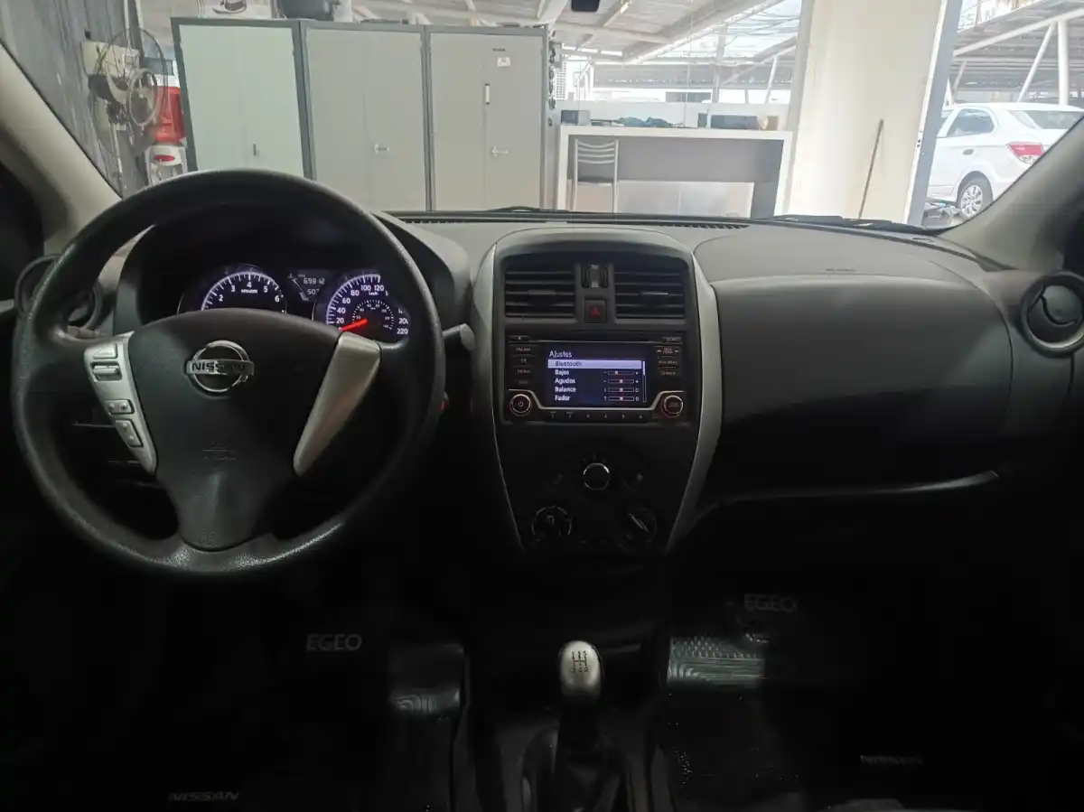 Nissan Versa  2017 - foto 5