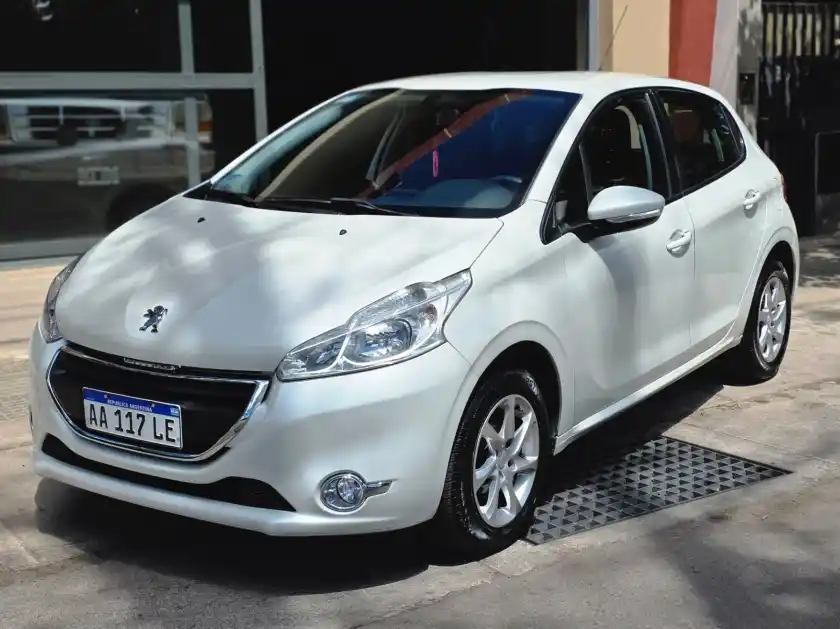 Peugeot 208  2016 - foto 1