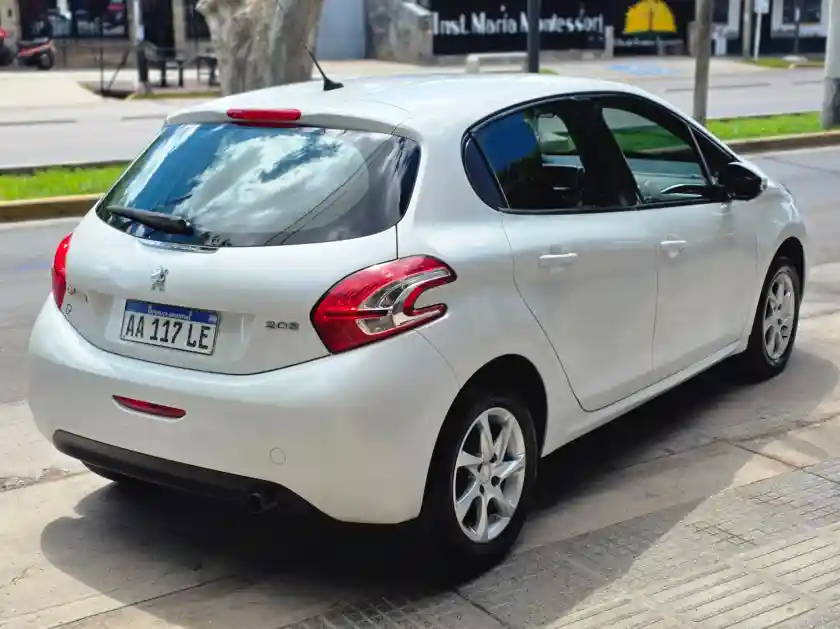 Peugeot 208  2016 - foto 4