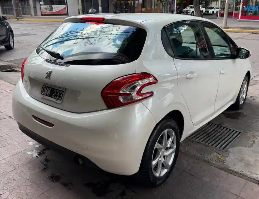 Peugeot 208  2015 - foto 4