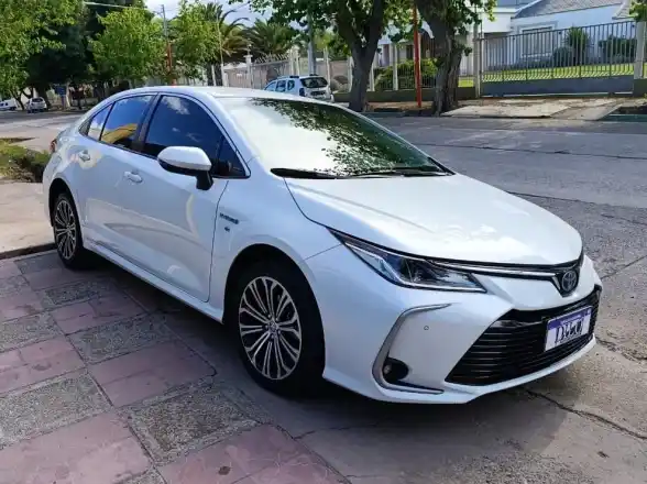 Toyota Corolla  2022 - foto 2