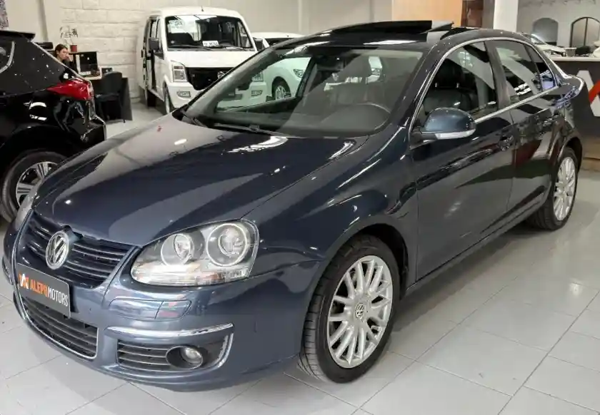 Volkswagen Vento  2010 - foto 1