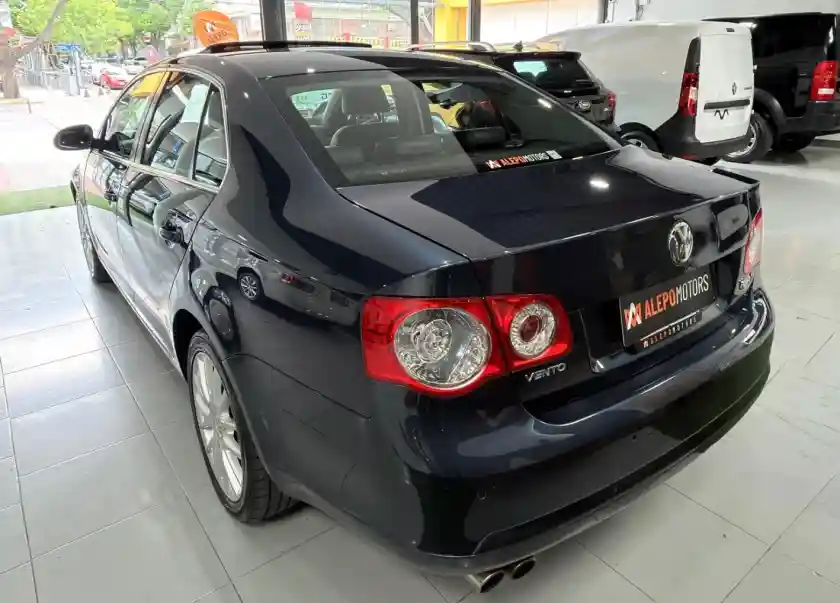 Volkswagen Vento  2010 - foto 3