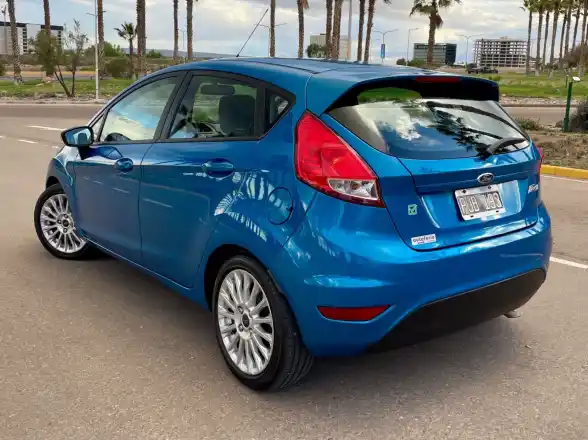 Ford Fiesta Kd  2015 - foto 2