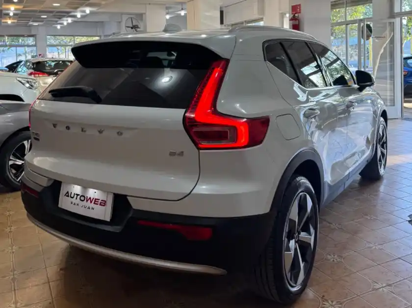 Volvo Xc 40  2024 - foto 4