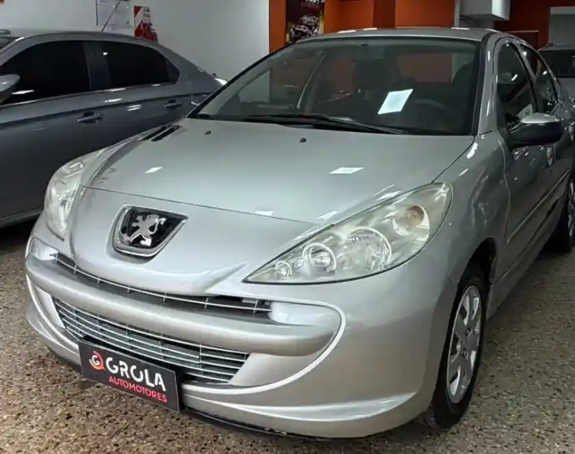 Peugeot 207  2013 - foto 1