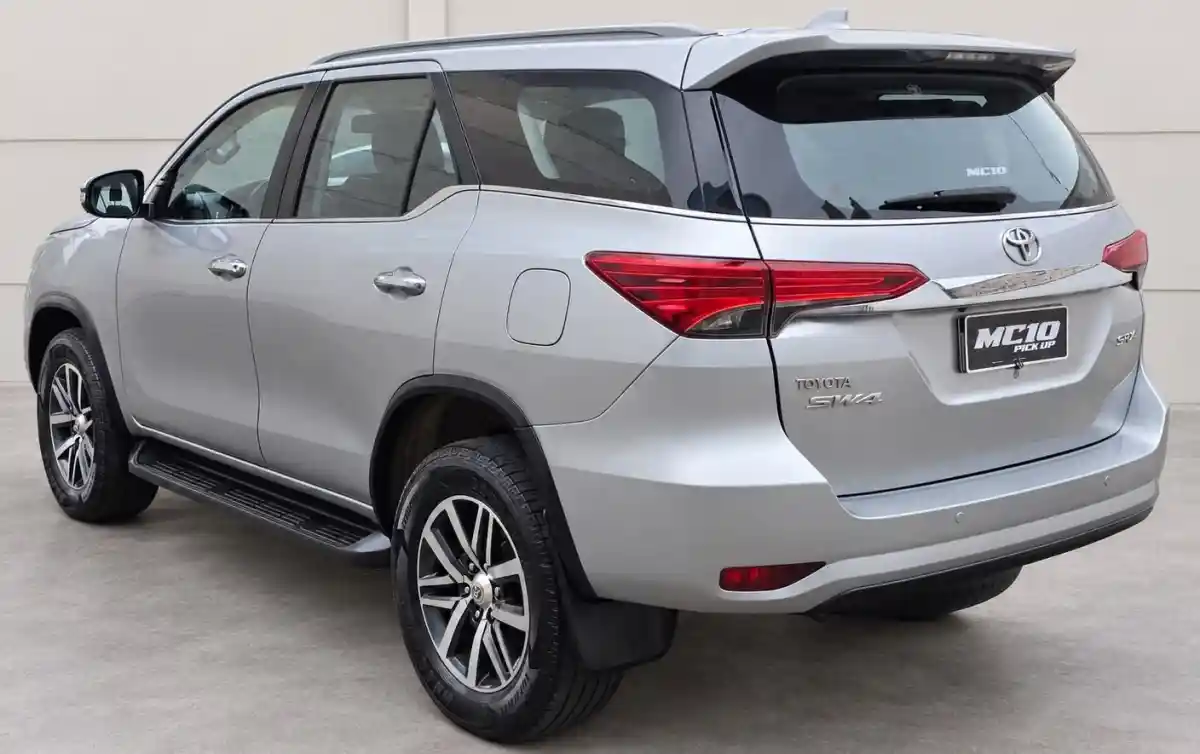 Toyota Hilux Sw4  2016 - foto 4