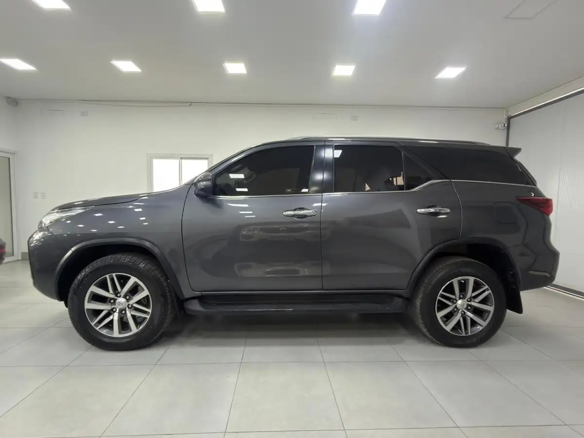 Toyota Hilux Sw4  2019 - foto 3