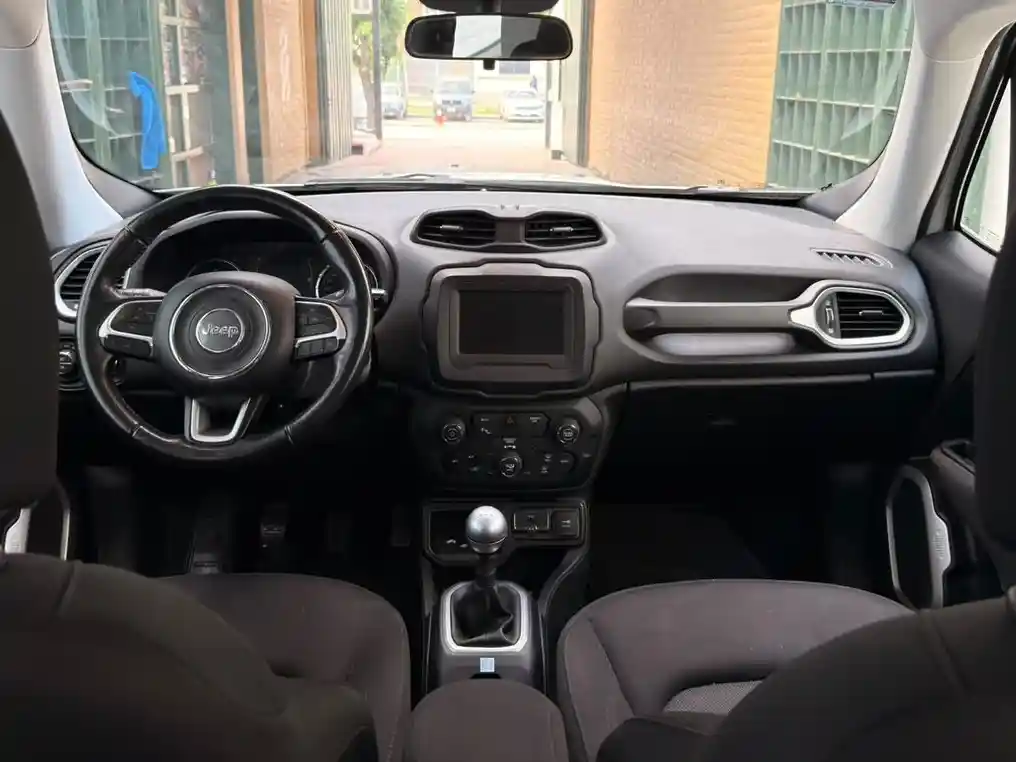 Jeep Renegade  2019 - foto 4