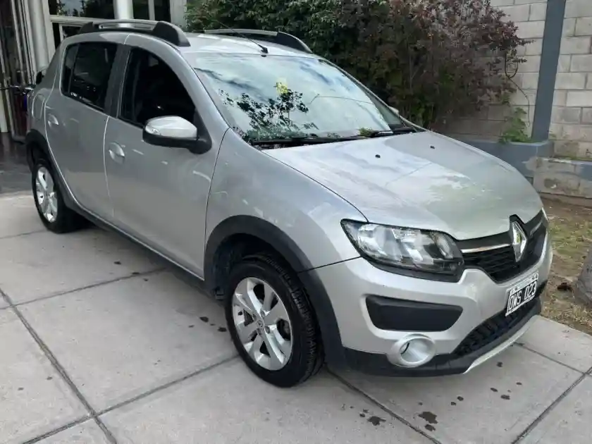 Renault Sandero  2015 - foto 2