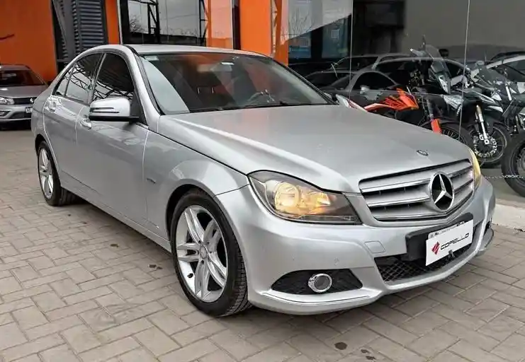 Mercedes-Benz Clase C  2012 - foto 2