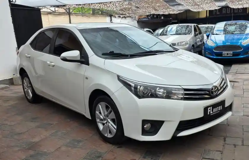 Toyota Corolla  2015 - foto 2
