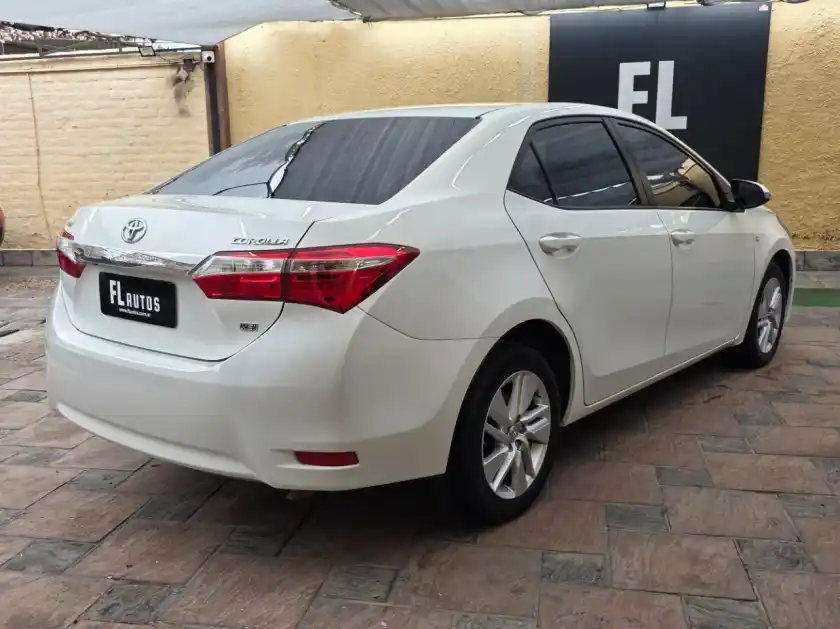 Toyota Corolla  2015 - foto 4