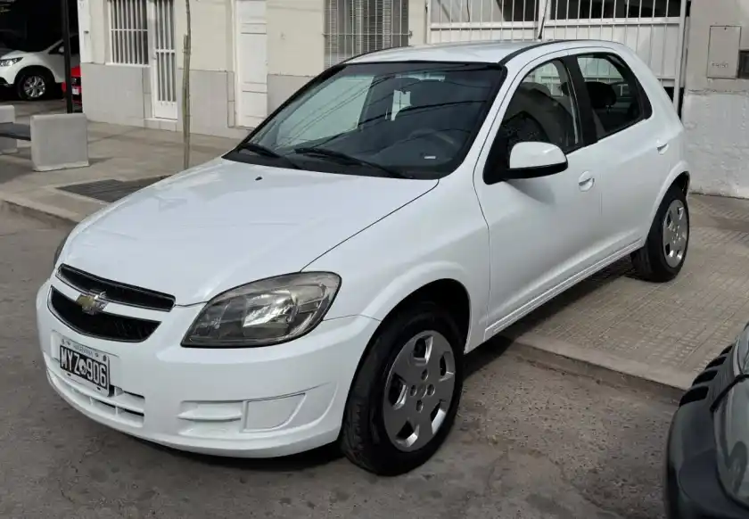 Chevrolet Celta  2013 - foto 1