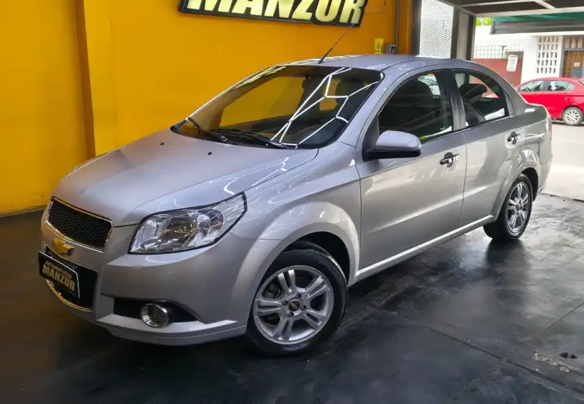Chevrolet Aveo  2013 - foto 1