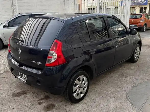Renault Sandero  2010 - foto 4