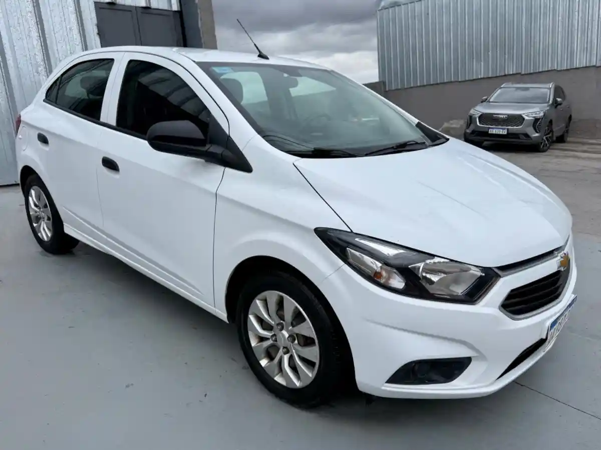Chevrolet Onix  2017 - foto 2