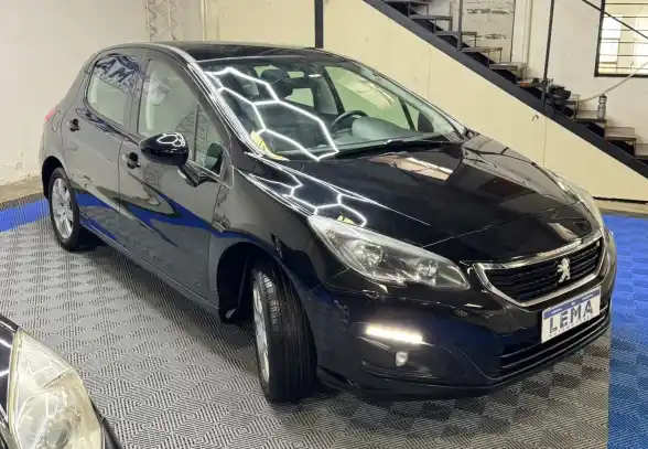 Peugeot 308  2017 - foto 1